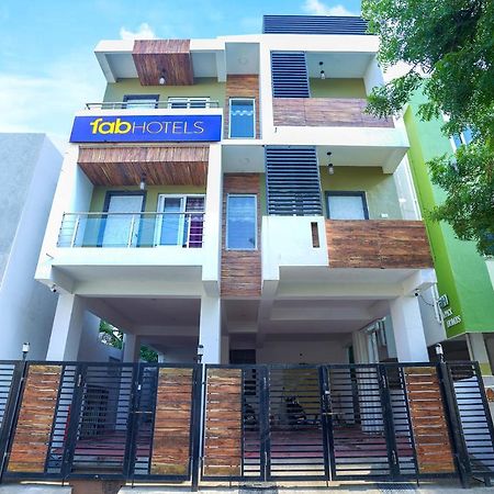 Fabexpress Town Space Apartment - Nr Gopalakrishna Theatre Chennai Exterior photo